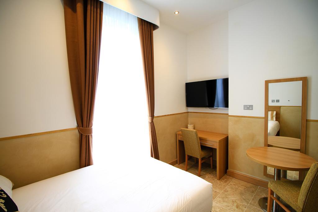 Congress Apartments Истборн Екстериор снимка