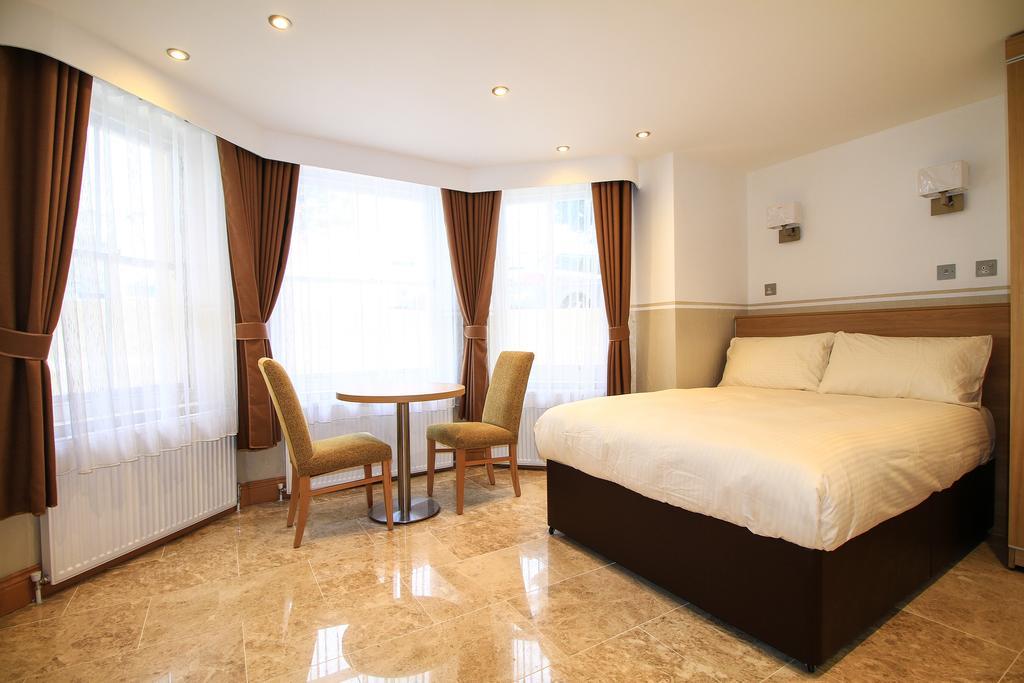 Congress Apartments Истборн Екстериор снимка