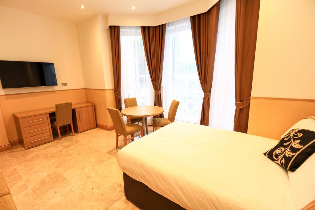 Congress Apartments Истборн Екстериор снимка