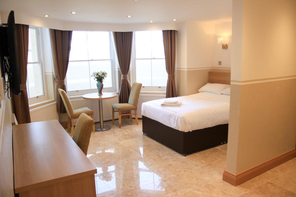 Congress Apartments Истборн Екстериор снимка