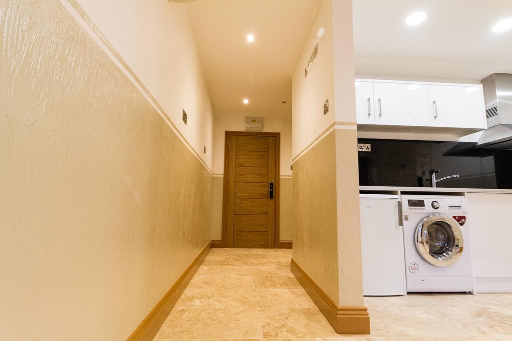 Congress Apartments Истборн Екстериор снимка