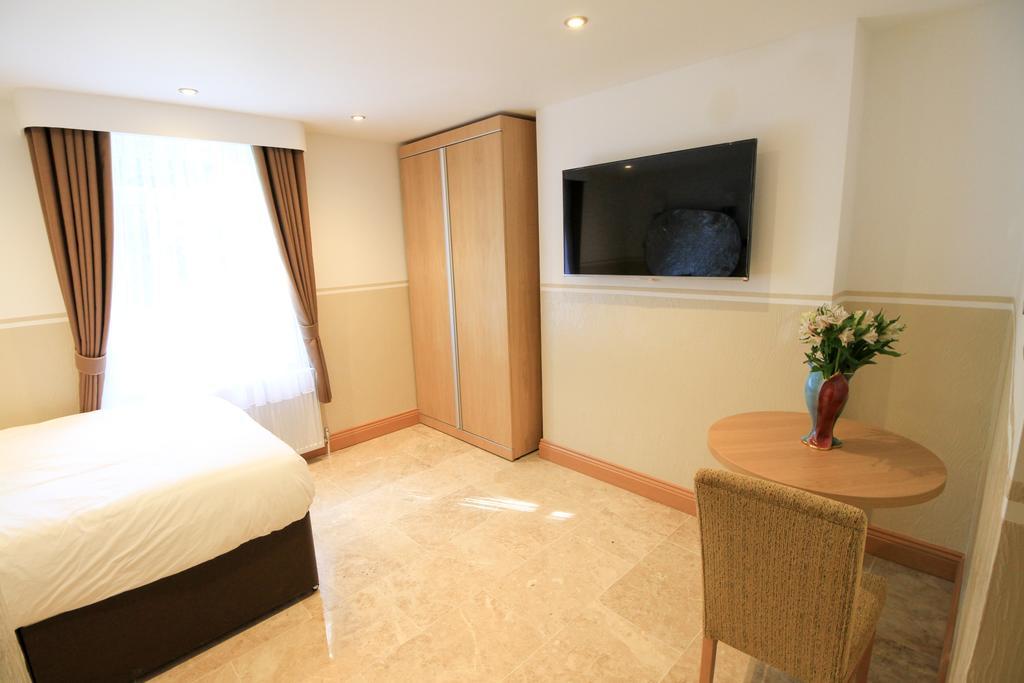Congress Apartments Истборн Екстериор снимка