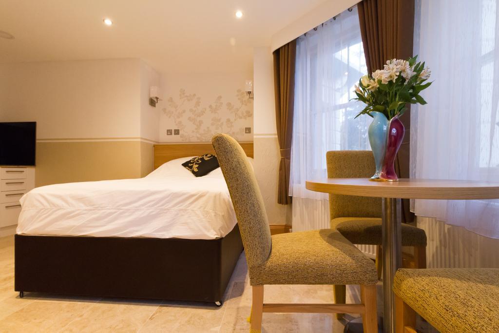 Congress Apartments Истборн Екстериор снимка