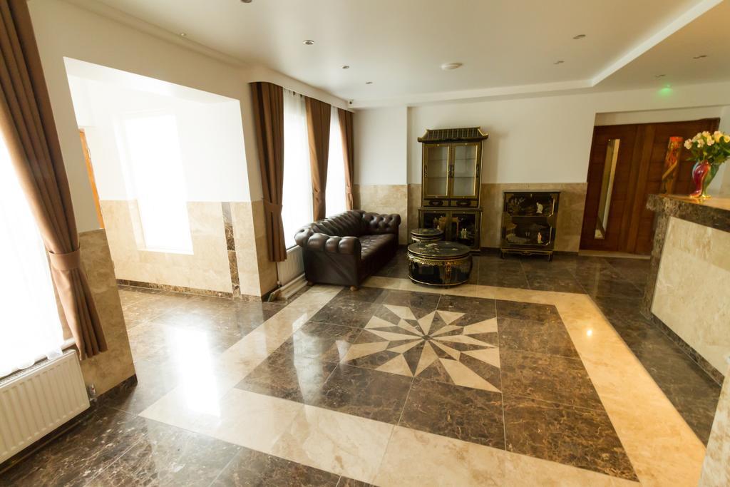 Congress Apartments Истборн Екстериор снимка