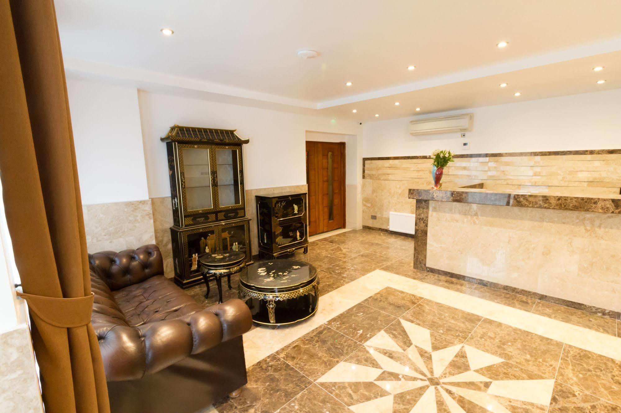 Congress Apartments Истборн Екстериор снимка