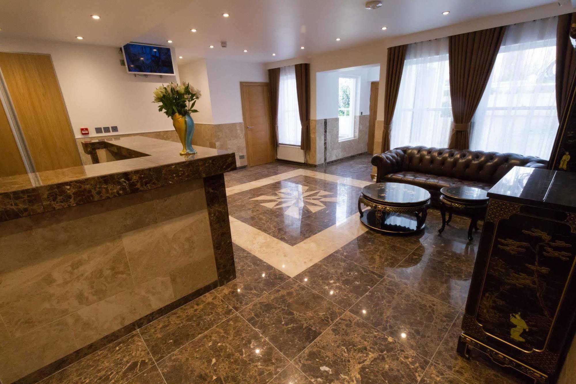 Congress Apartments Истборн Екстериор снимка